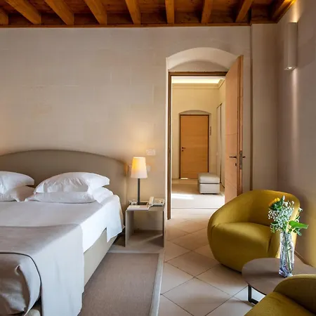 La Fiermontina Luxury فندق