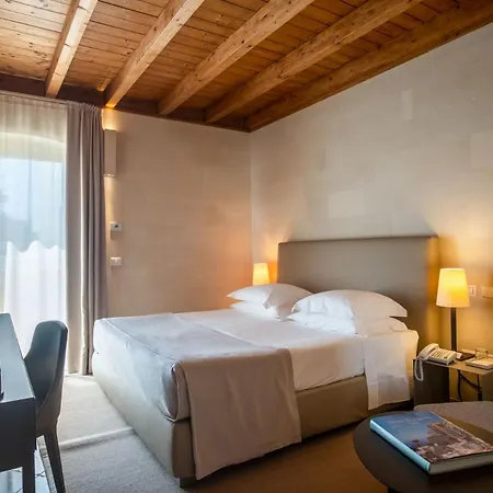 La Fiermontina Luxury 5* ليتشي