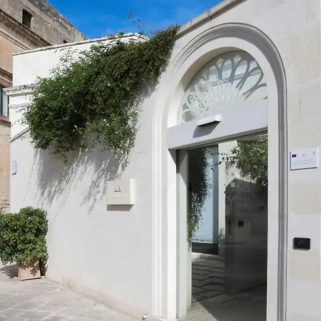 La Fiermontina Luxury فندق ليتشي